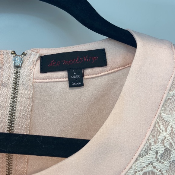 Pink and cream lace top - Picture 3 of 5